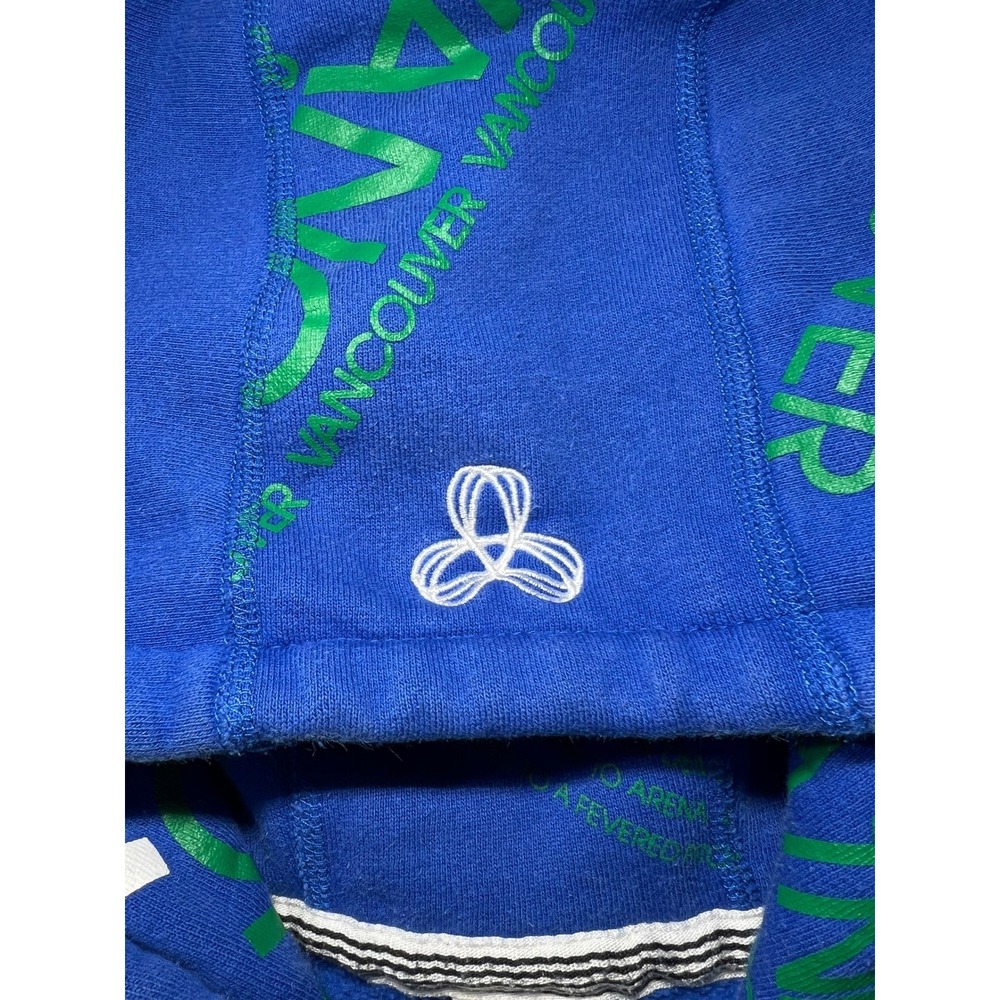 Vintage TNA Aritzia Vancouver All-Over Print Zip-Up Hoodie Size XL Y2K - Picture 8 of 8